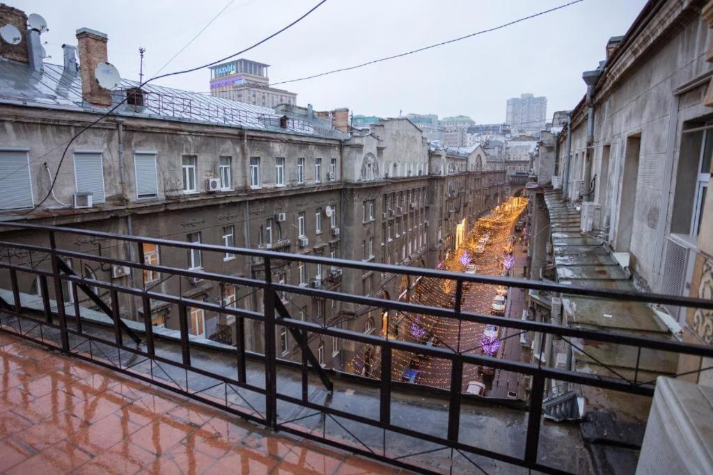 Khreshchatyk Apart Hotel 911 キエフ エクステリア 写真